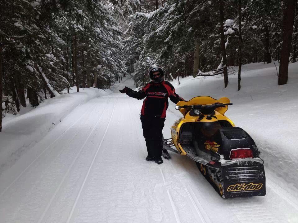 Little Hawk Resort & Marina Algonquin Highlands ภายนอก รูปภาพ