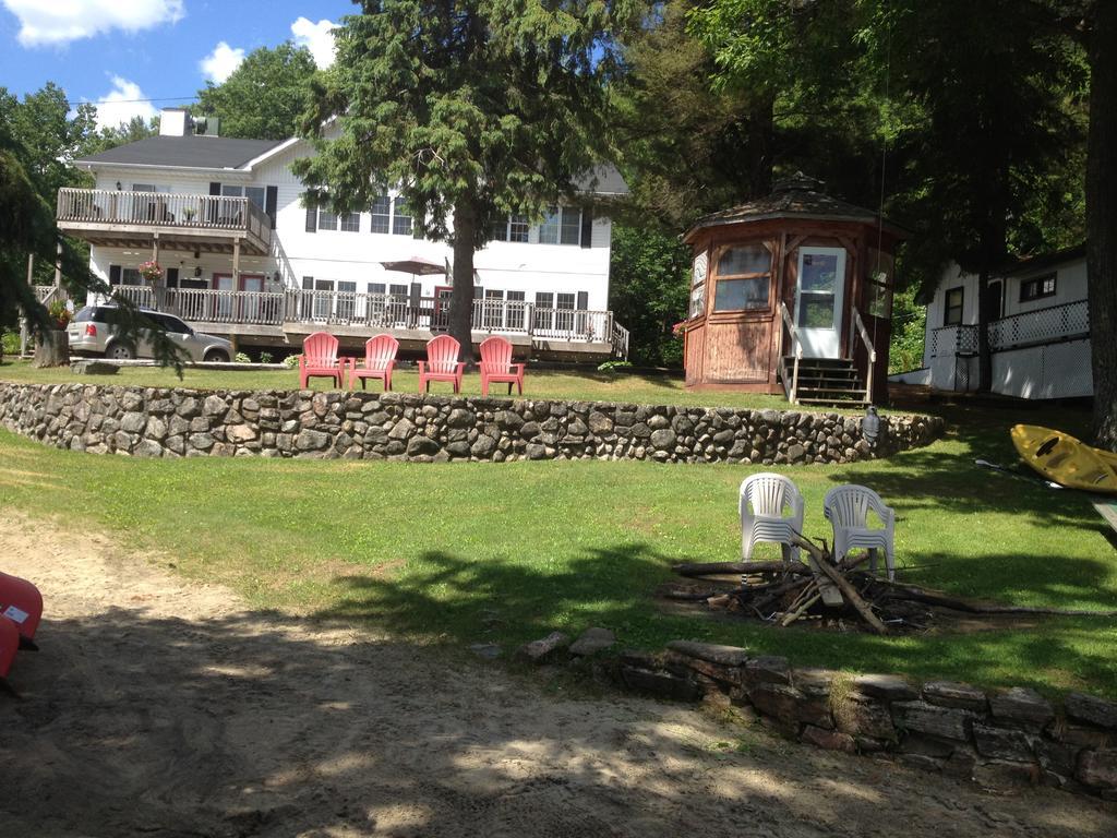 Little Hawk Resort & Marina Algonquin Highlands ภายนอก รูปภาพ
