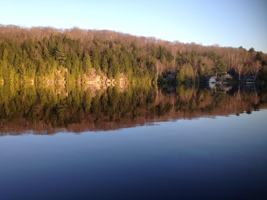 Little Hawk Resort & Marina Algonquin Highlands ภายนอก รูปภาพ