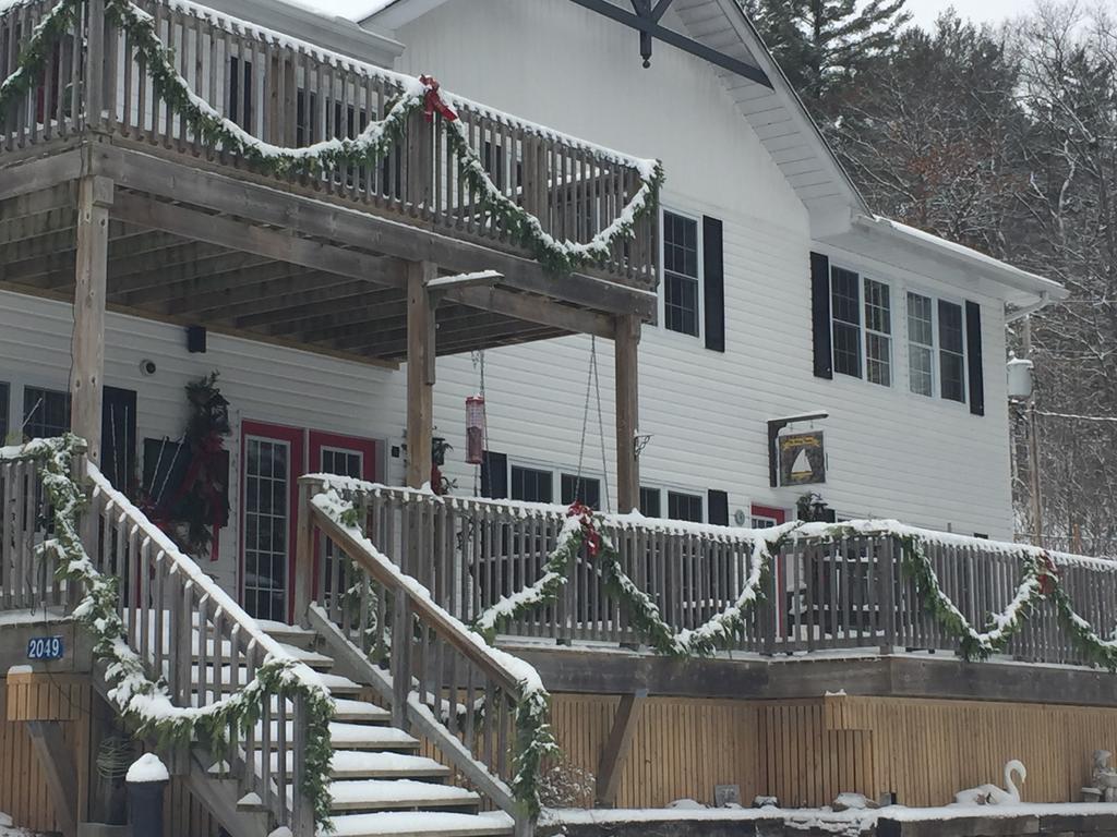 Little Hawk Resort & Marina Algonquin Highlands ภายนอก รูปภาพ